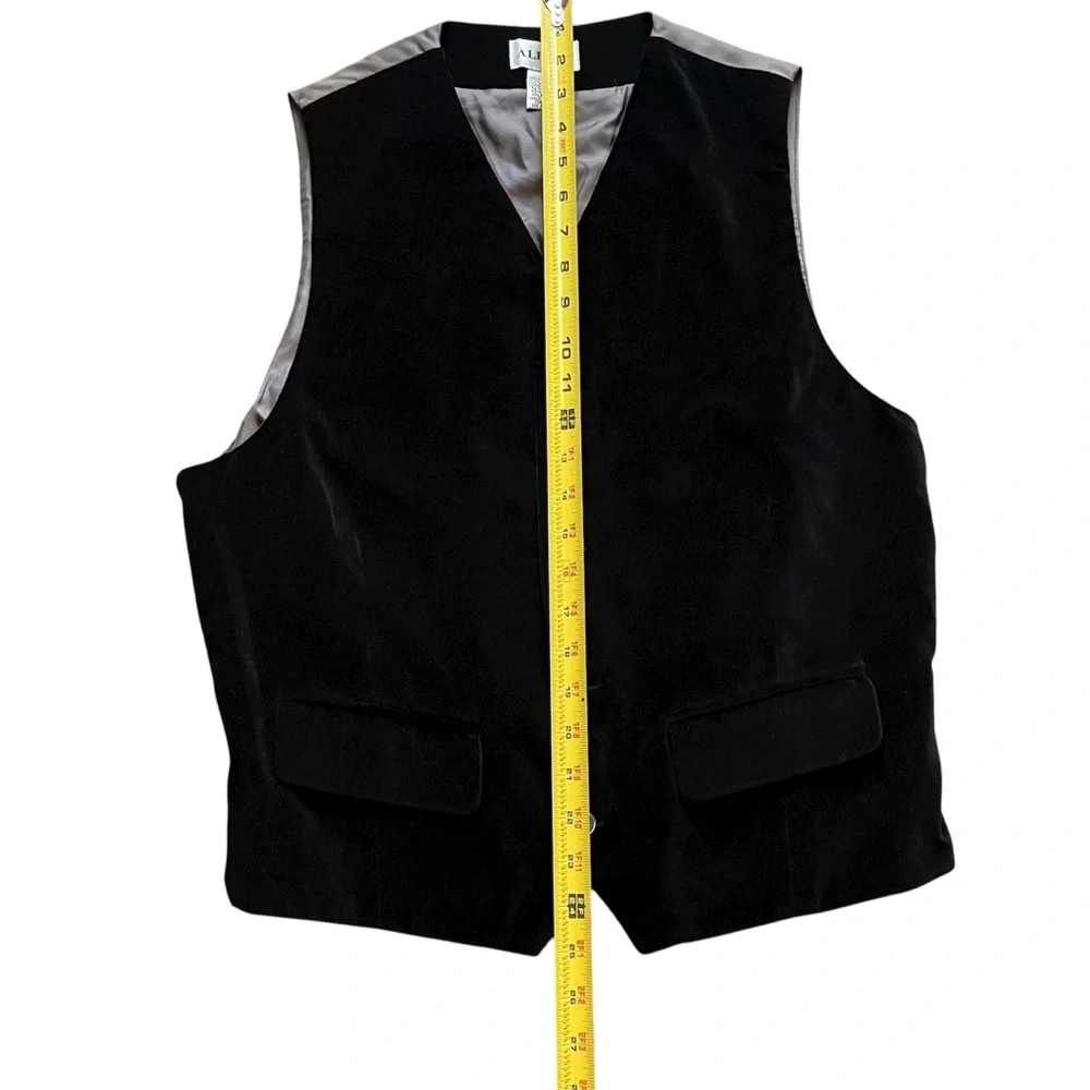 Alfani Vintage Black Velvet Vest, M‎